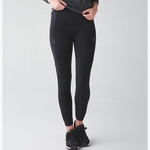 LULULEMON MAKING MOVES BLACK TIGHTS WITH PLEATED ANKLE & ZIPPER POCKETS,  SIZE 6